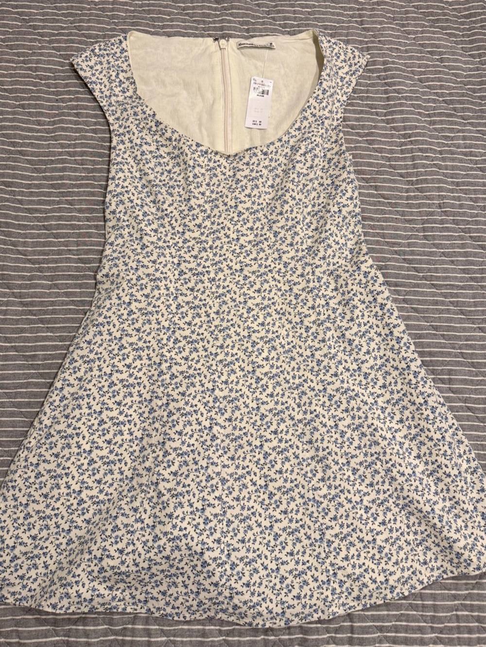 Abercrombie & Fitch Cream Dress with Blue Floral Print